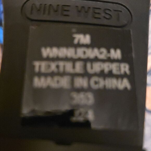 BRAND NEW NINE  WEST FLORAL  EMBELLISHMENT SQUARE OPEN TOE WEDGE SANDALS… - Picture 16 of 16